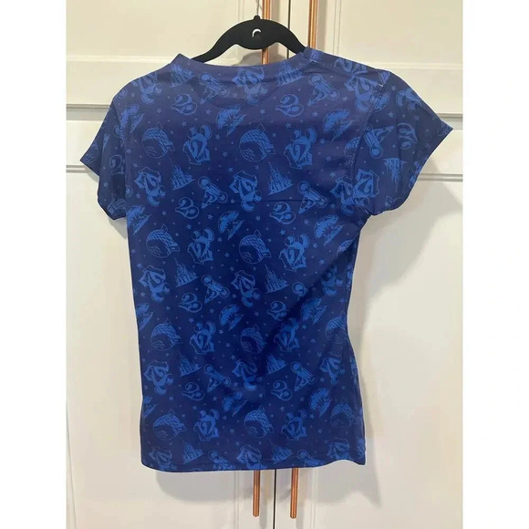 Disney Parks 2012 collectors Disney world women’s small tshirt - Picture 2 of 3